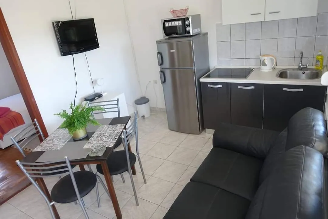 Apartmani Nevenka Zaton  0*, Zaton (Zadar) Croatia